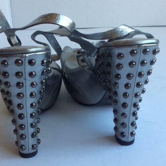 Authentic Thomas Wylde heel/ pumps Sz 6 - Picture 5 of 6